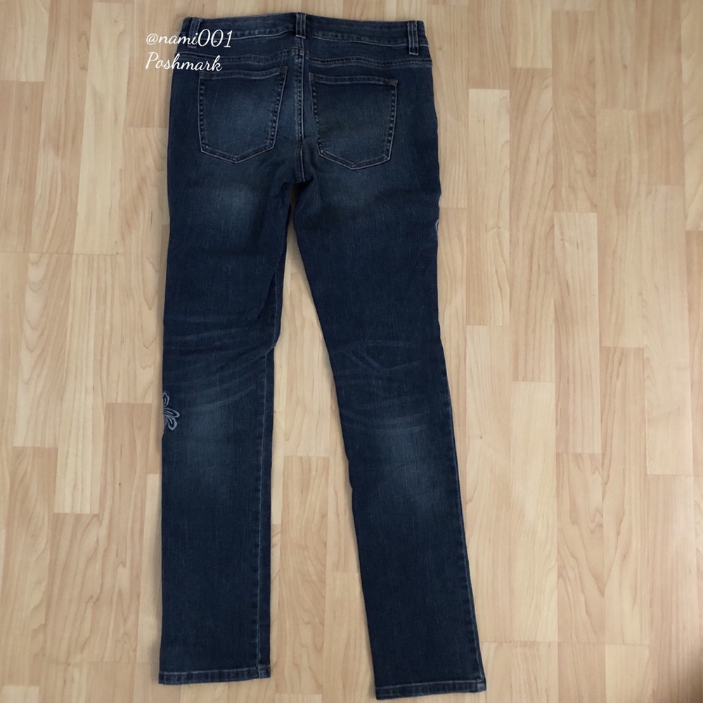White House Black Market WHBM Bootcut Denim Jeans EUC - Picture 2 of 5